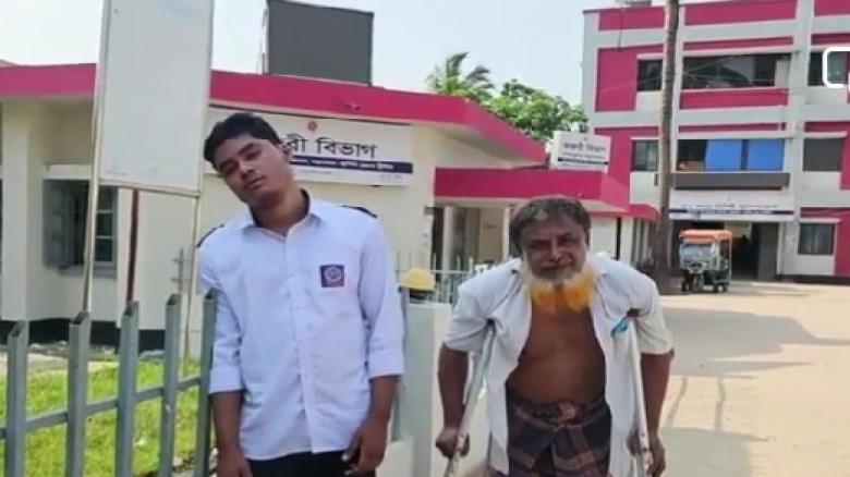বোনকে ইভটিজিংয়ের প্রতিবাদ করায় স্কুল শিক্ষার্থীর ও...